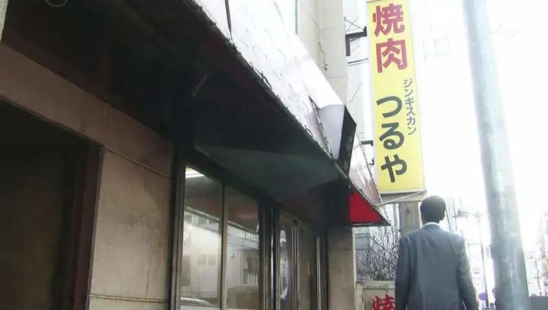日本川崎的獨特烤肉文化，烤肉標配超大盤秘制卷心菜絲？五郎神助攻！