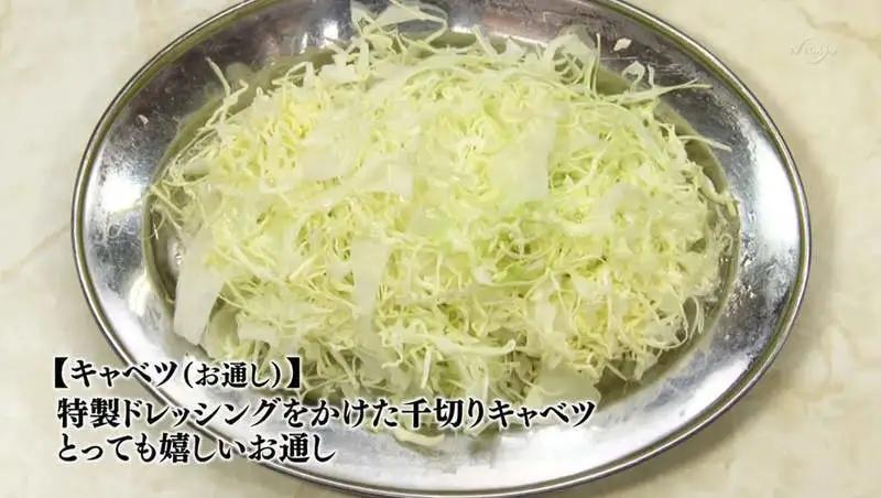 日本川崎的獨特烤肉文化，烤肉標配超大盤秘制卷心菜絲？五郎神助攻！